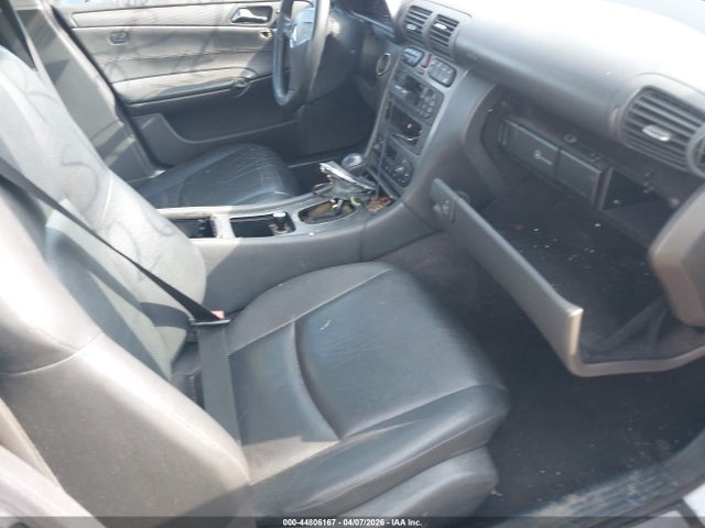 44806167 :رقم المزاد ، WDBRF64J84F505247 vin ، 2004 Mercedes-benz C 320 Sport مزاد بيع