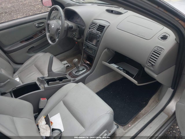 44806174 :رقم المزاد ، JN1DA31A82T002607 vin ، 2002 Nissan Maxima Gle مزاد بيع