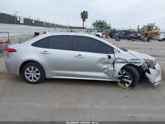 5YFEPMAE4MP214892 Toyota COROLLA LE