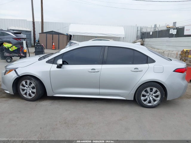5YFEPMAE4MP214892 Toyota COROLLA LE