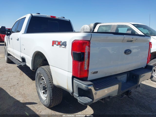 2023 FORD F-250 1FT8W2BT3PEC49085 Photo 2