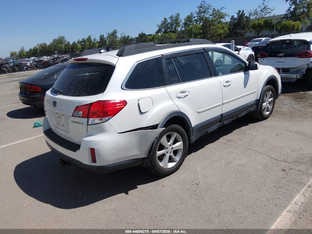 4S4BRCLC1E3281958 Subaru Outback 2.5i Limited