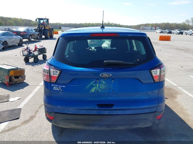 44806282 :رقم المزاد ، 1FMCU0F77HUE14396 vin ، 2017 Ford Escape S مزاد بيع