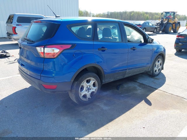 44806282 :رقم المزاد ، 1FMCU0F77HUE14396 vin ، 2017 Ford Escape S مزاد بيع