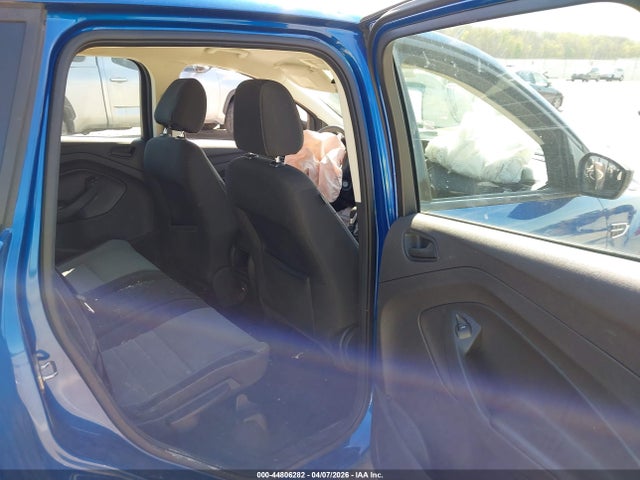 44806282 :رقم المزاد ، 1FMCU0F77HUE14396 vin ، 2017 Ford Escape S مزاد بيع