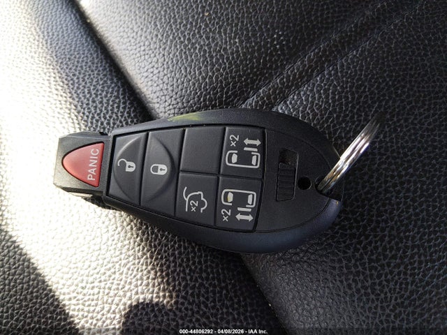 Продажа на аукционе авто 2016 Chrysler Town & Country Touring, vin: 2C4RC1BG0GR110903, номер лота: 44806292
