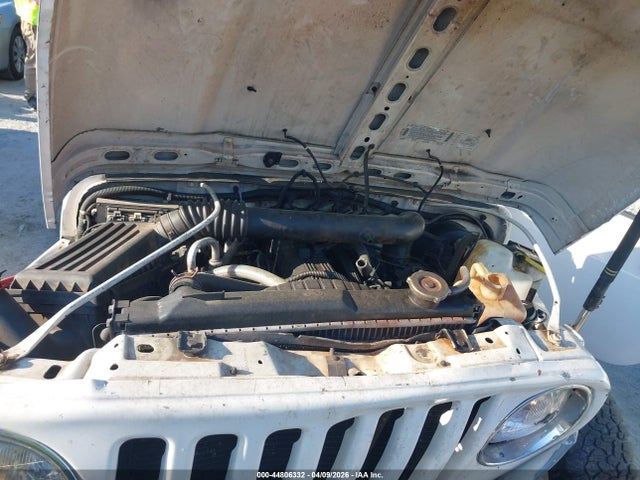 44806332 :رقم المزاد ، 1J4FY49SXXP414106 vin ، 1999 Jeep Wrangler Sahara مزاد بيع