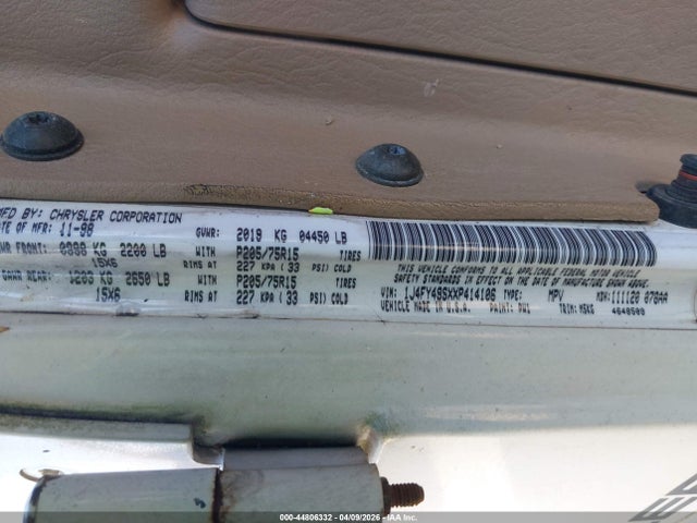 44806332 :رقم المزاد ، 1J4FY49SXXP414106 vin ، 1999 Jeep Wrangler Sahara مزاد بيع