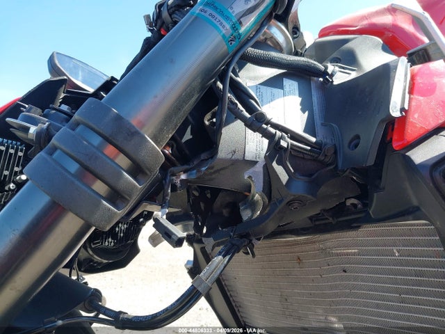 ZDMFAKYW1PB005450 Ducati Streetfighter V2