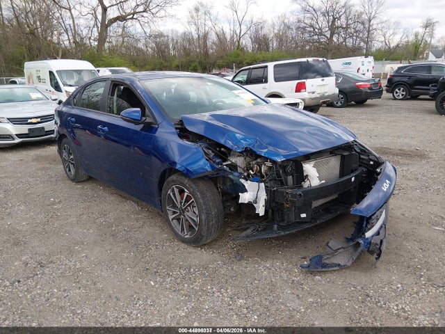 2024 Kia Forte Lxs მანქანა იყიდება აუქციონზე, vin: 3KPF24AD5RE827896, აუქციონის ნომერი: 44806337