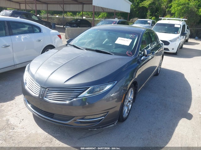 Lincoln MKZ 2016 3LN6L2GK0GR633379 Image 2