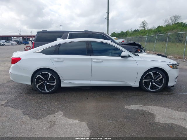 44806364 :رقم المزاد ، 1HGCV1F39JA169162 vin ، 2018 Honda Accord Sport مزاد بيع