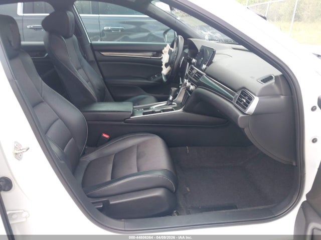 44806364 :رقم المزاد ، 1HGCV1F39JA169162 vin ، 2018 Honda Accord Sport مزاد بيع