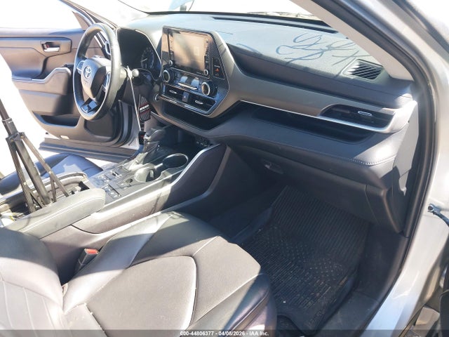 Продажа на аукционе авто 2021 Toyota Highlander Xle, vin: 5TDGZRBH1MS151279, номер лота: 44806377