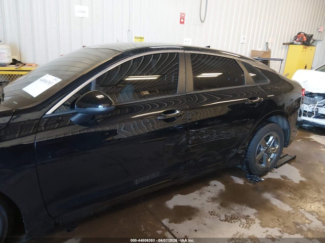 44806393 :رقم المزاد ، 5XXG14J24MG006570 vin ، 2021 Kia K5 Lxs مزاد بيع