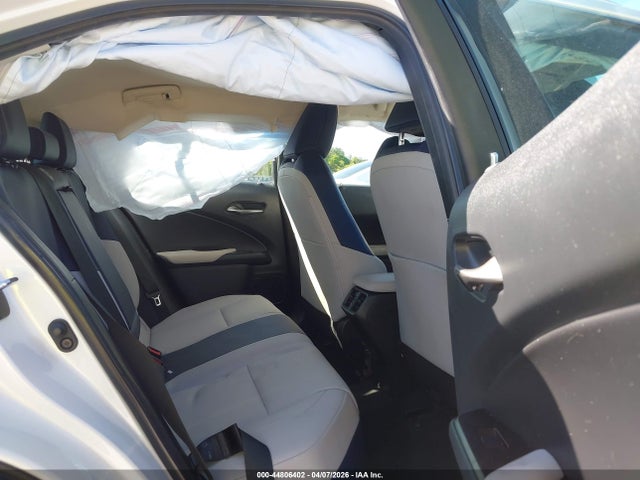 Продажа на аукционе авто 2021 Lexus Ux 200, vin: JTHX3JBH3M2032044, номер лота: 44806402