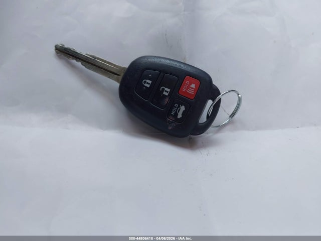 5YFBURHE4JP789777 Toyota COROLLA SE