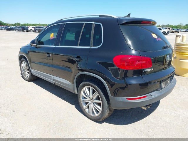 2015 VOLKSWAGEN TIGUAN WVGAV7AX5FW591034 Photo 2