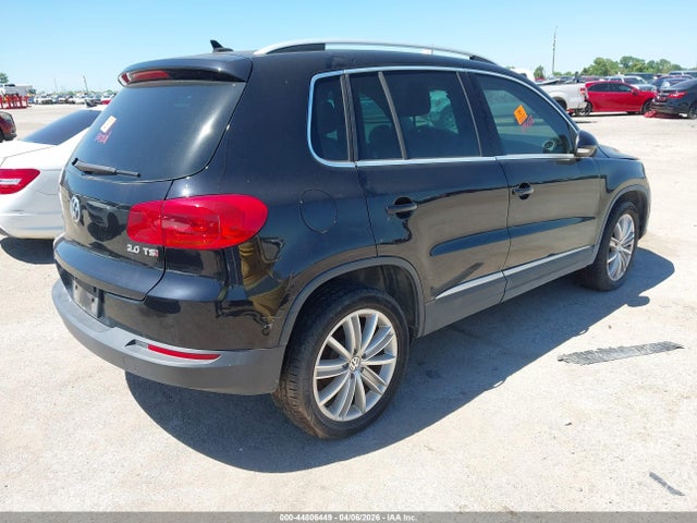 2015 VOLKSWAGEN TIGUAN WVGAV7AX5FW591034 Photo 3