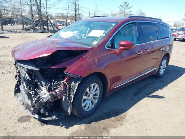 44806458 :رقم المزاد ، 2C4RC1BG2HR520054 vin ، 2017 Chrysler Pacifica Touring-l مزاد بيع