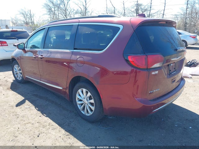 44806458 :رقم المزاد ، 2C4RC1BG2HR520054 vin ، 2017 Chrysler Pacifica Touring-l مزاد بيع
