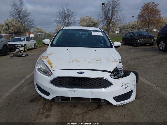 44806476 :رقم المزاد ، 1FADP3F27HL259639 vin ، 2017 Ford Focus Se مزاد بيع