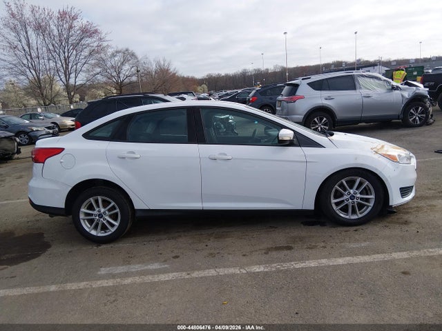 44806476 :رقم المزاد ، 1FADP3F27HL259639 vin ، 2017 Ford Focus Se مزاد بيع