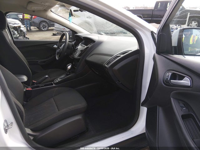 44806476 :رقم المزاد ، 1FADP3F27HL259639 vin ، 2017 Ford Focus Se مزاد بيع