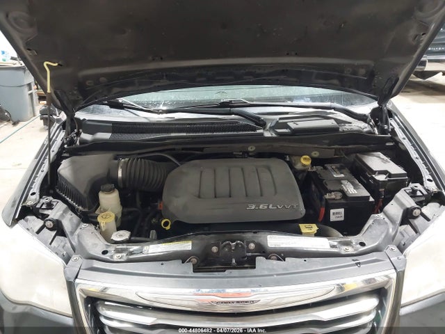 44806482 :رقم المزاد ، 2C4RC1BG3CR338002 vin ، 2012 Chrysler Town & Country Touring مزاد بيع