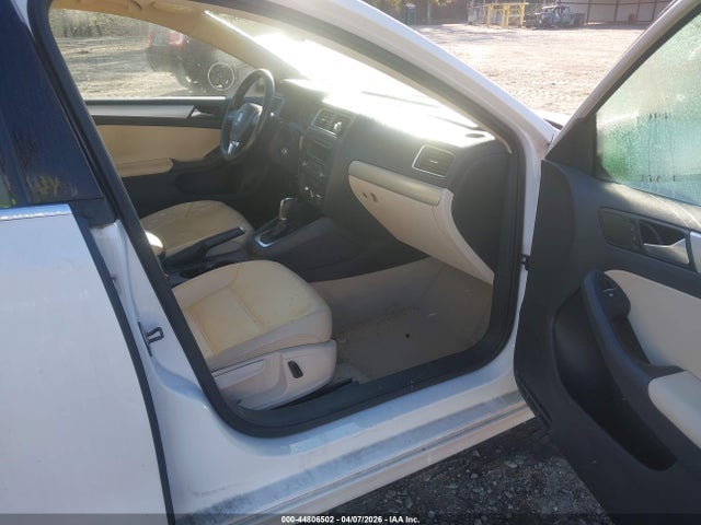 Продажа на аукционе авто 2014 Volkswagen Jetta 1.8t Se, vin: 3VWD17AJ5EM367668, номер лота: 44806502