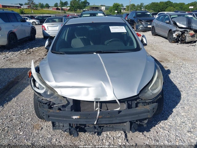 2016 Hyundai Elantra Se მანქანა იყიდება აუქციონზე, vin: 5NPDH4AE5GH690157, აუქციონის ნომერი: 44806511