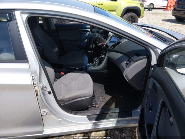 2016 Hyundai Elantra Se მანქანა იყიდება აუქციონზე, vin: 5NPDH4AE5GH690157, აუქციონის ნომერი: 44806511