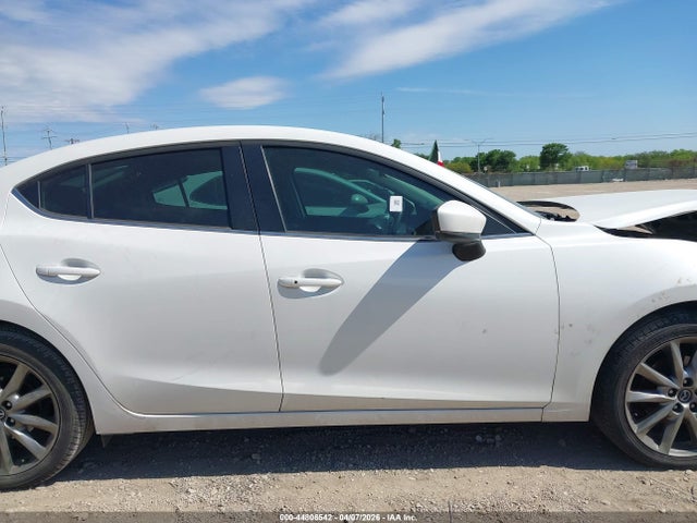 Продажа на аукционе авто 2018 Mazda Mazda3 Touring, vin: 3MZBN1V38JM256465, номер лота: 44806542