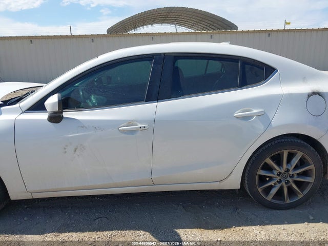 Продажа на аукционе авто 2018 Mazda Mazda3 Touring, vin: 3MZBN1V38JM256465, номер лота: 44806542