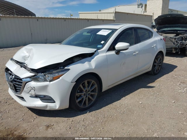 Продажа на аукционе авто 2018 Mazda Mazda3 Touring, vin: 3MZBN1V38JM256465, номер лота: 44806542