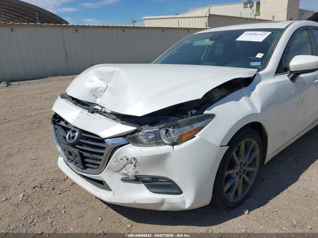 Продажа на аукционе авто 2018 Mazda Mazda3 Touring, vin: 3MZBN1V38JM256465, номер лота: 44806542