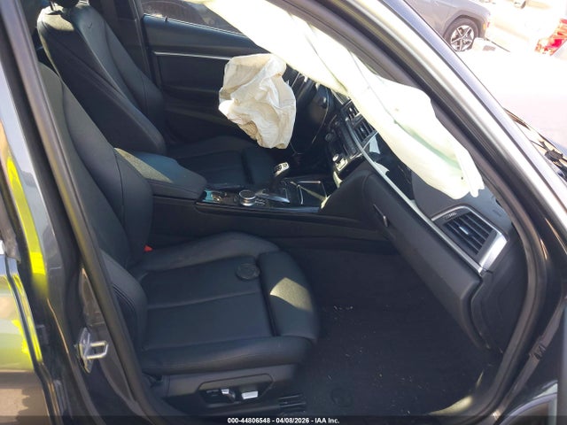 2018 BMW 330I WBA8B9C51JEE83382 Photo 4