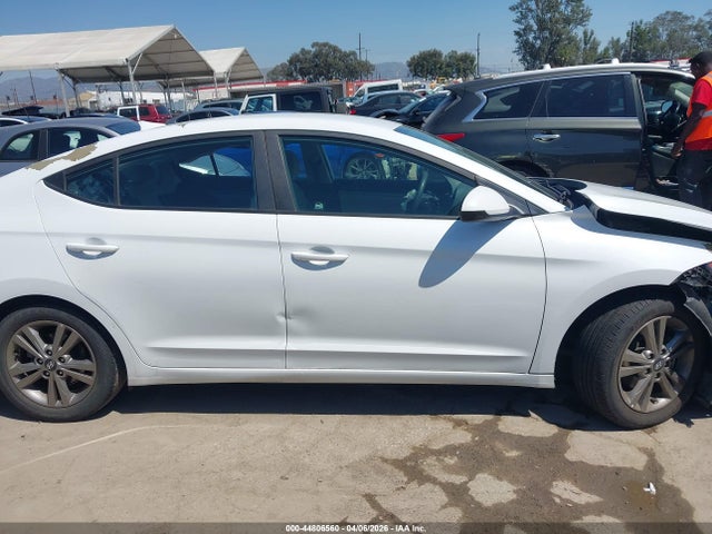 5NPD84LF4JH281614 Hyundai ELANTRA SEL