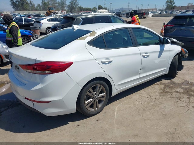 2018 HYUNDAI ELANTRA 5NPD84LF4JH281614 Photo 3
