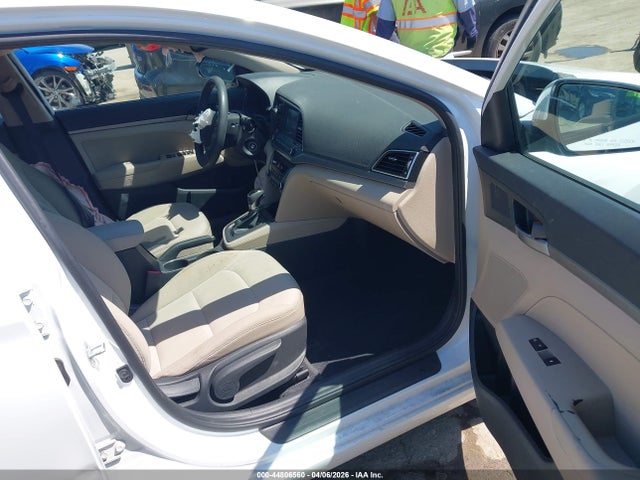 2018 HYUNDAI ELANTRA 5NPD84LF4JH281614 Photo 4