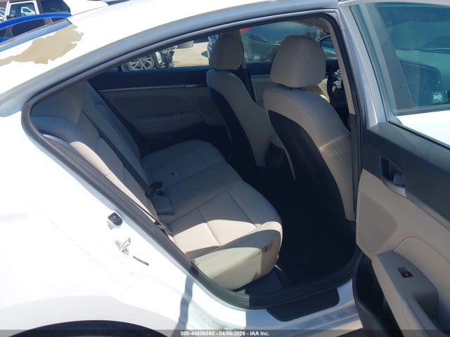 2018 HYUNDAI ELANTRA 5NPD84LF4JH281614 Photo 7