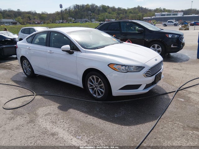 44806563 :رقم المزاد ، 3FA6P0HDXHR353991 vin ، 2017 Ford Fusion Se مزاد بيع