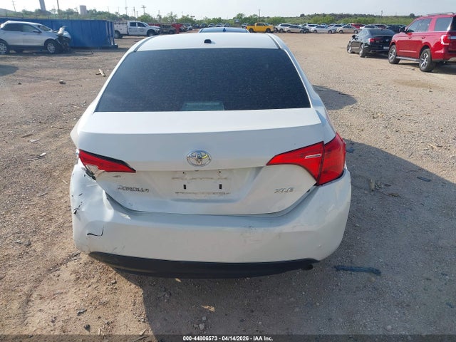 44806573 :رقم المزاد ، 5YFBURHE5JP781171 vin ، 2018 Toyota Corolla Xle مزاد بيع