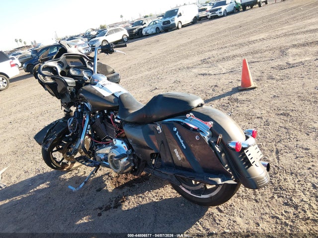Harley-Davidson FLTRX 2020 1HD1KHC10LB634076 Image 3