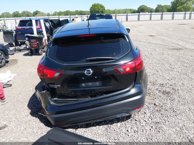 Продажа на аукционе авто 2018 Nissan Rogue Sport S, vin: JN1BJ1CP2JW106052, номер лота: 44806589