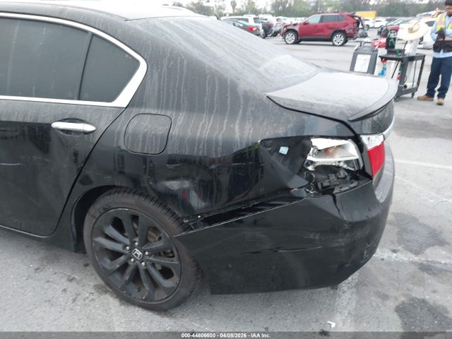 1HGCR2F57FA214215 Honda Accord Sport