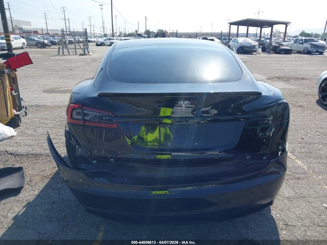44806613 :رقم المزاد ، 5YJSA1E50MF434314 vin ، 2021 Tesla Model S Long Range Dual Motor All-wheel Drive مزاد بيع