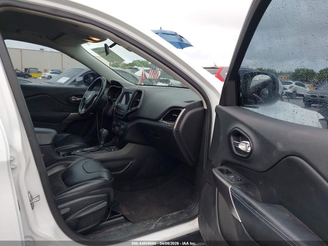 2019 Jeep Cherokee Latitude Plus Fwd მანქანა იყიდება აუქციონზე, vin: 1C4PJLLB2KD232783, აუქციონის ნომერი: 44806660