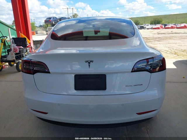 44806686 :رقم المزاد ، 5YJ3E1EB5MF975129 vin ، 2021 Tesla Model 3 Long Range Dual Motor All-wheel Drive مزاد بيع