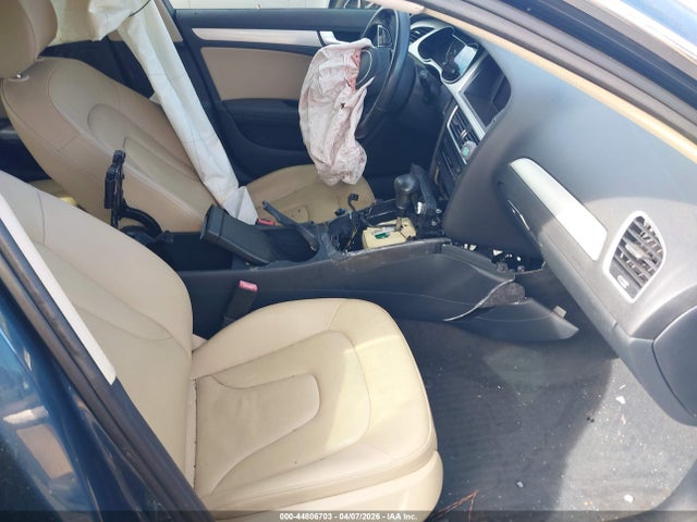 Продаж на аукціоні авто 2016 Audi A4 2.0t Premium, vin: WAUAFAFL9GN008120, номер лоту: 44806703